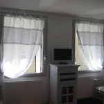 La Maison Carolane Bed & Breakfast 3*